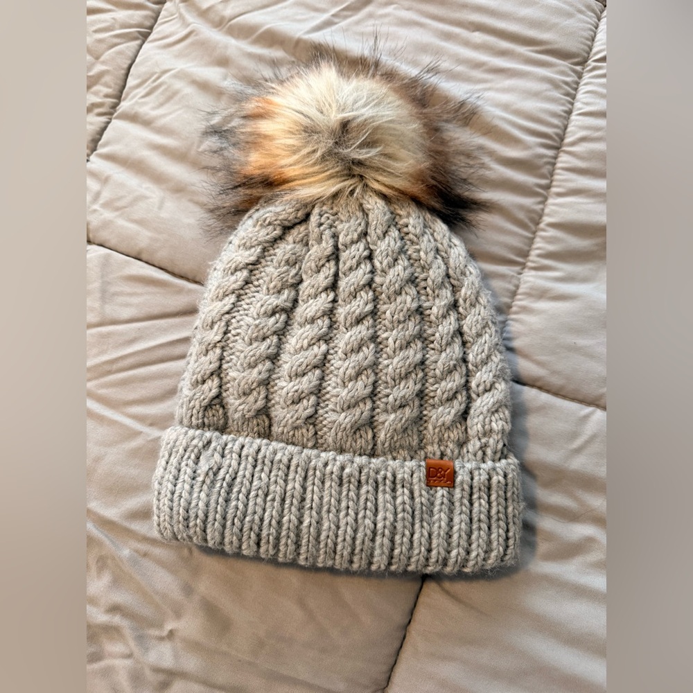 David and Young Cream Faux Fur Women’s Beanie Soft